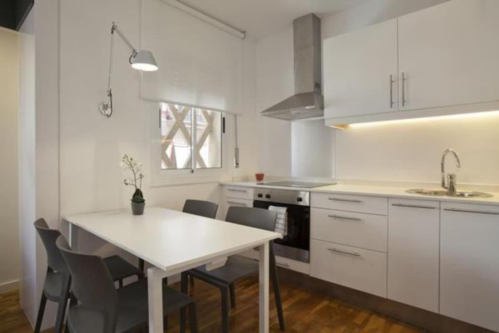 Apartment Barceloneta Near *